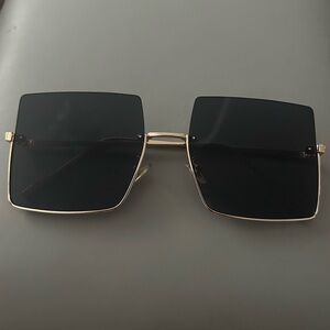 Rimless Oversized Square Sunglasses with Gold Frame
